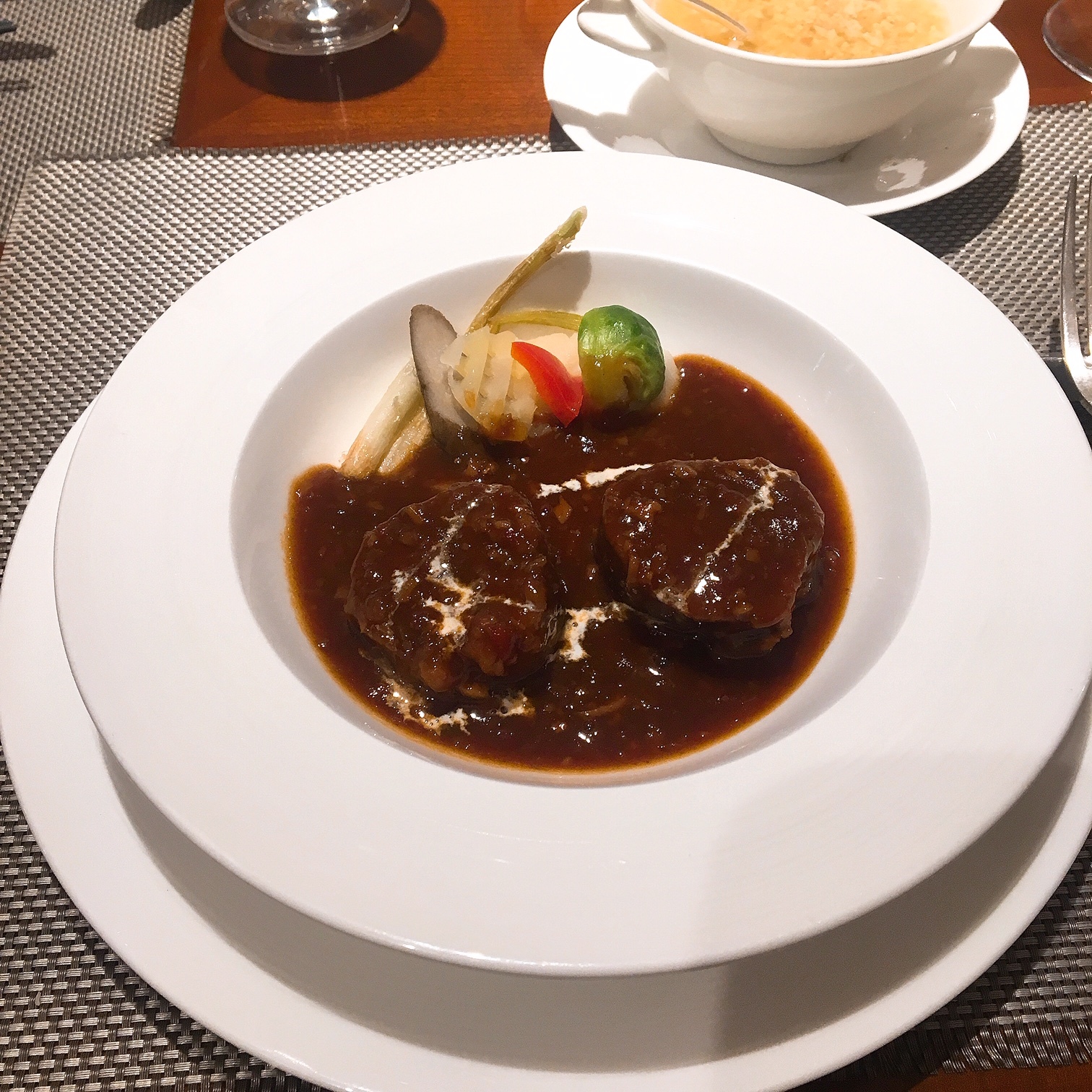 zẽ`rbtF